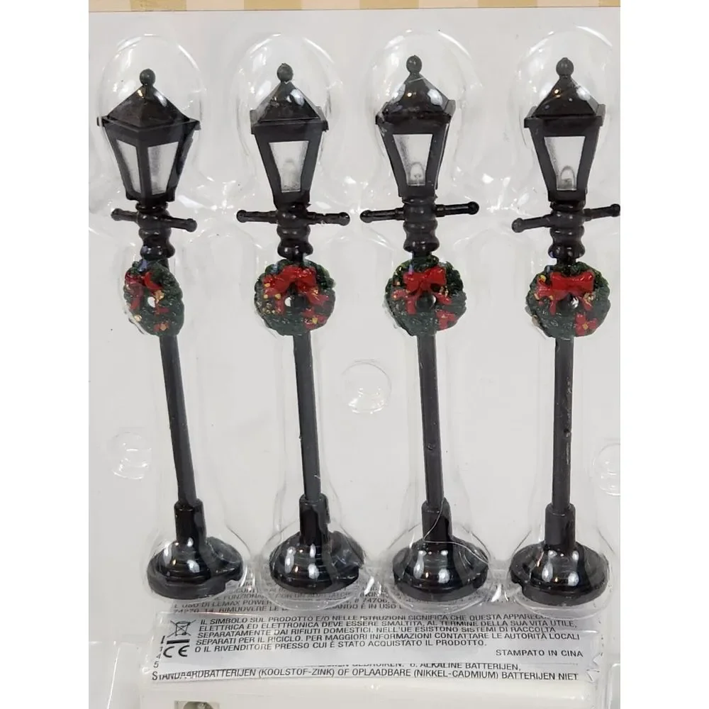 Lemax Village Collection Lighted Accessory Set of 4 Wreath‎ Street Lamps 74283